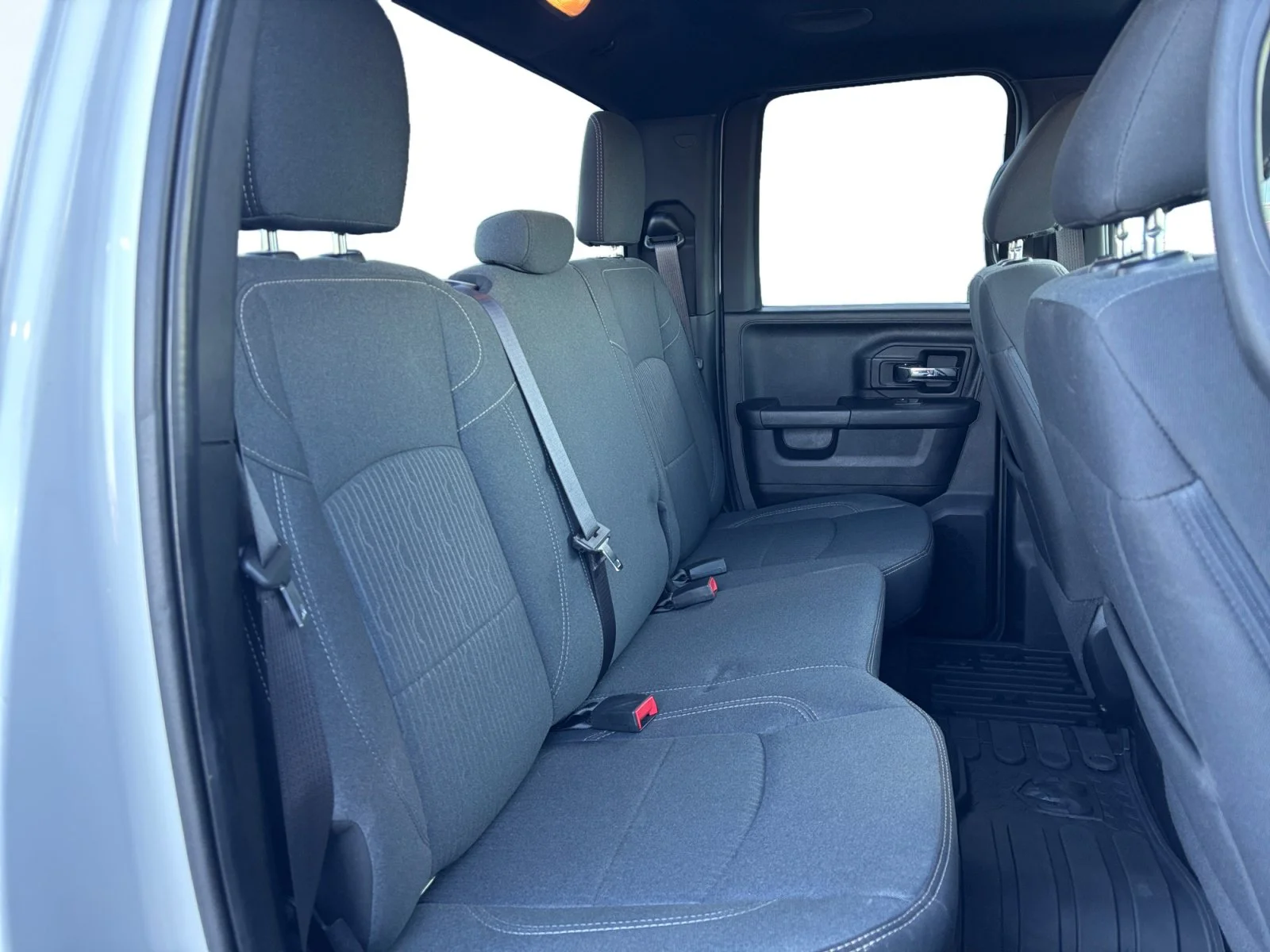 Used 2023 Bright White Ram Warlock image 18