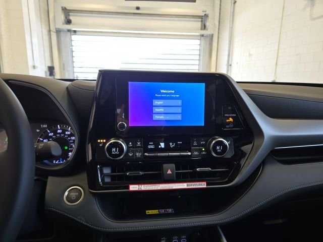 2026 Toyota Highlander XLE - Photo 12
