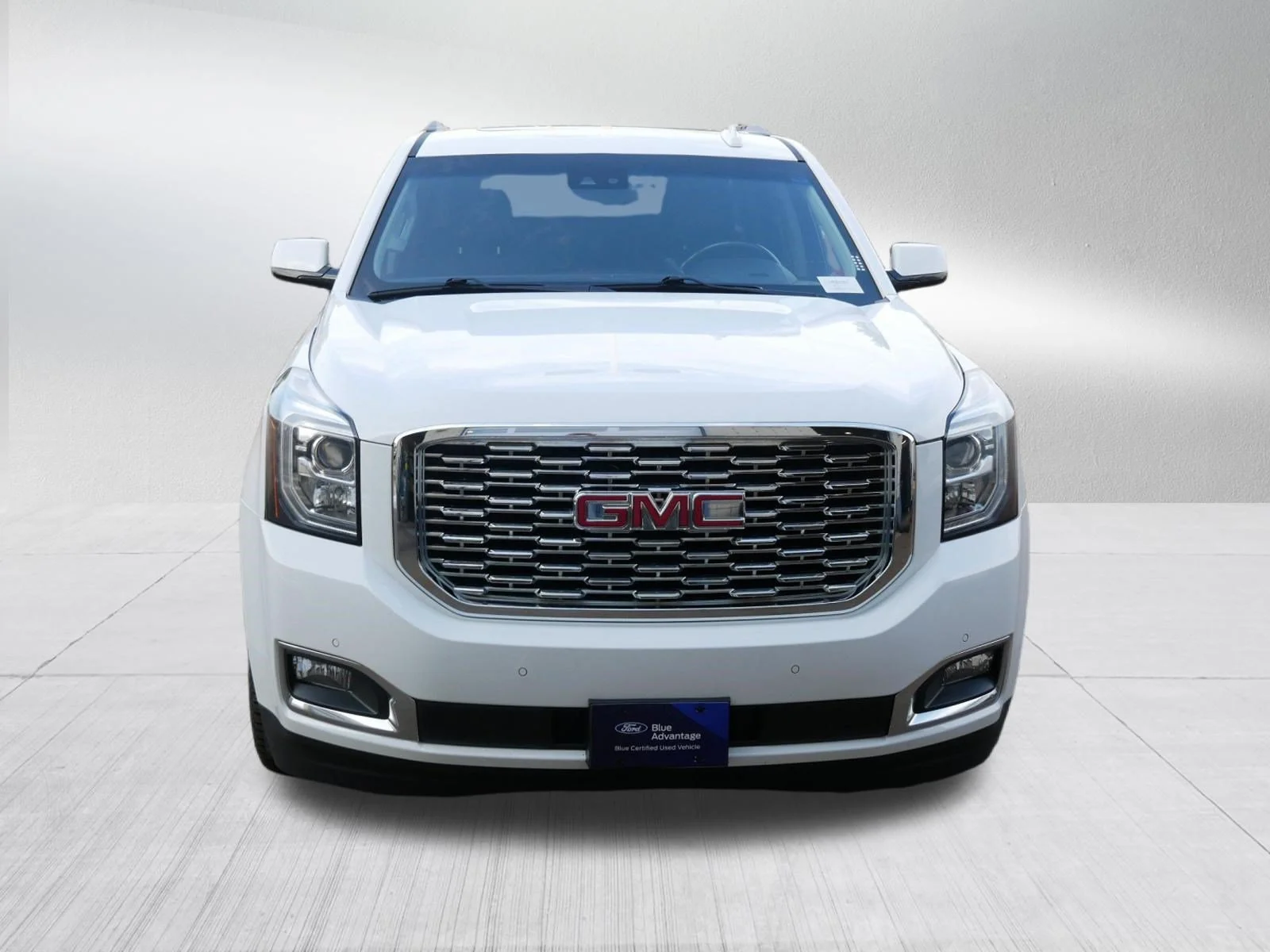 Used 2019 GMC Yukon XL SLT with VIN 1GKS2GKCXKR170047 for sale in Coon Rapids, Minnesota