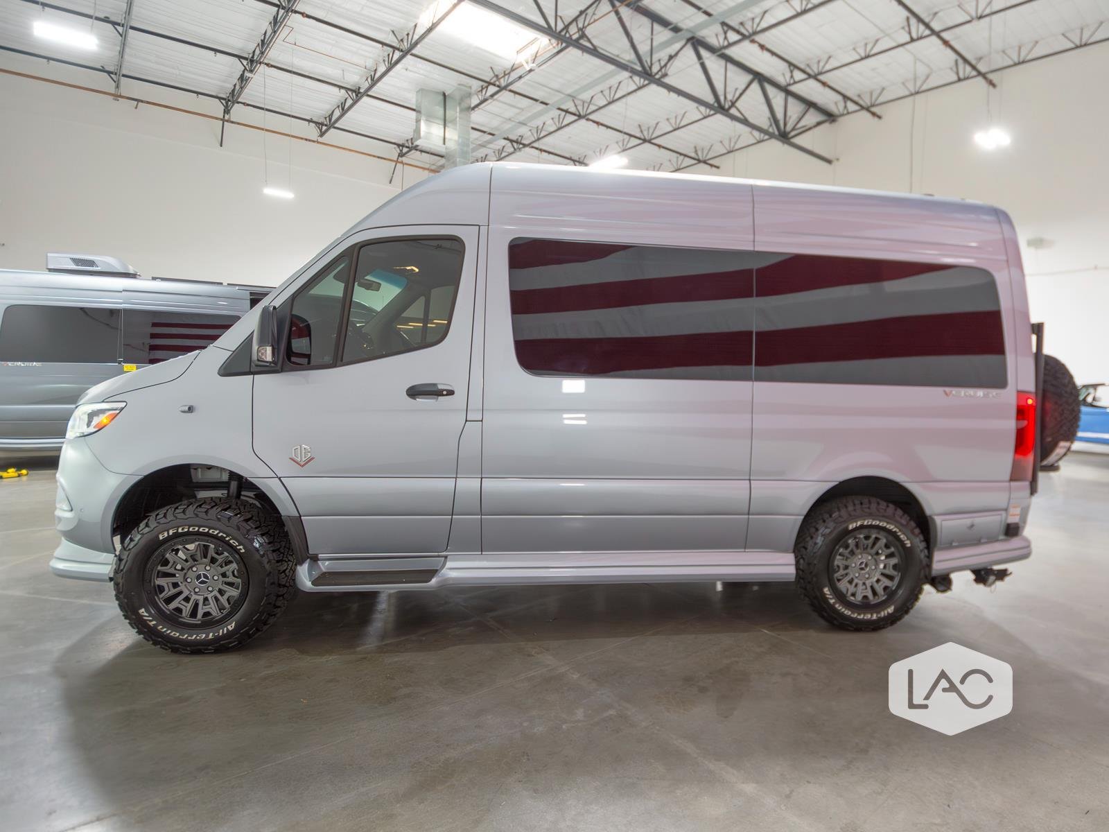 Used 2026 Hightech Silver OGV LUXURY COACH 8OBA AWD w/ 1.1 ADV Pkg EXT WTY image 29