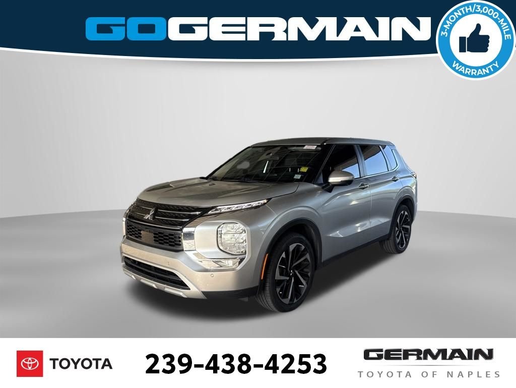 2022 Mitsubishi Outlander SE 2WD's photo