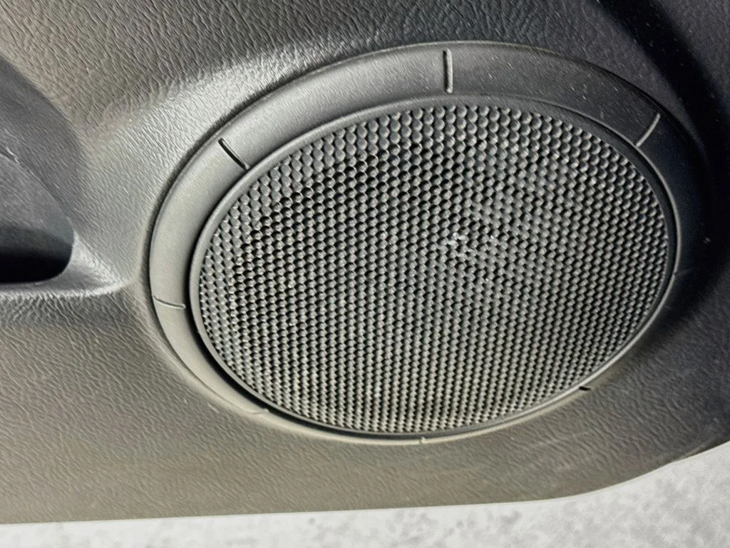 Used 2008 Ebony Black Kia LX image 20
