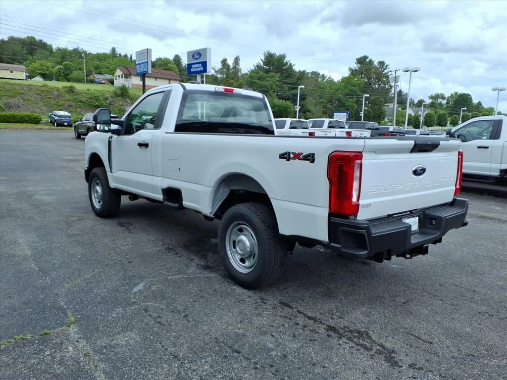 New 2026 Oxford White Ford F-350® XL image 3