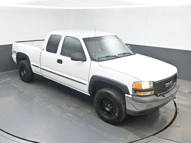 Used 2000  GMC SLE image 26