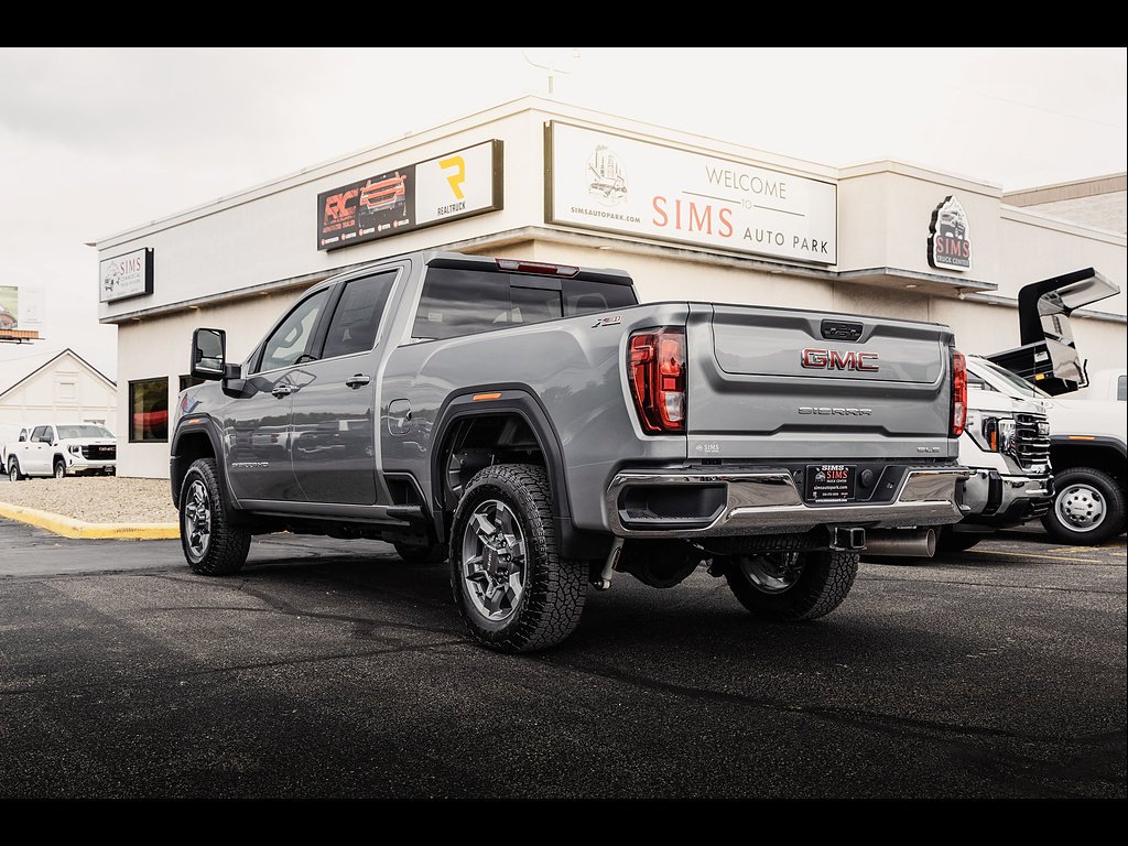 New 2026 Sterling Metallic GMC SLE image 4