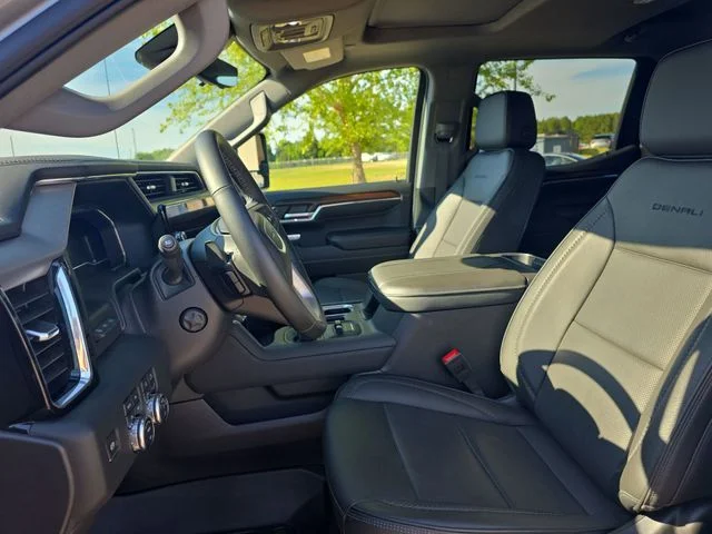 Used 2024 Silver GMC Denali image 15