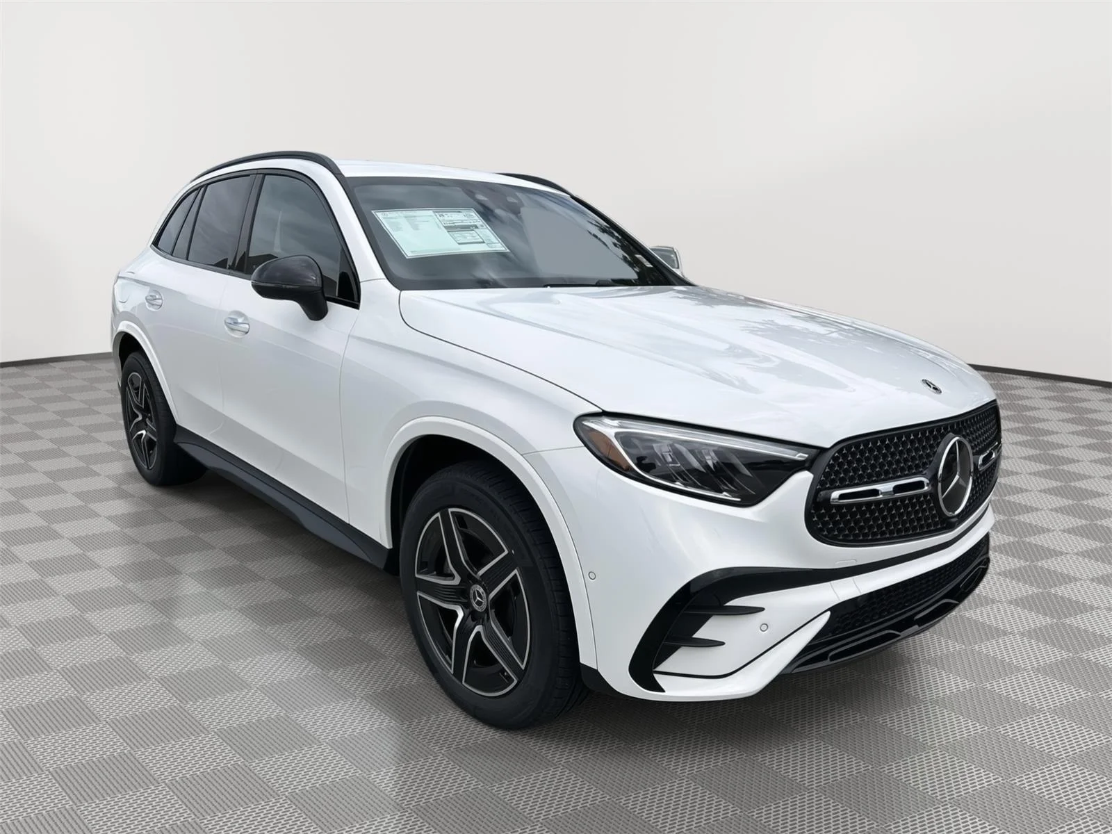 New 2026 Polar White Mercedes-Benz GLC 300 image 1