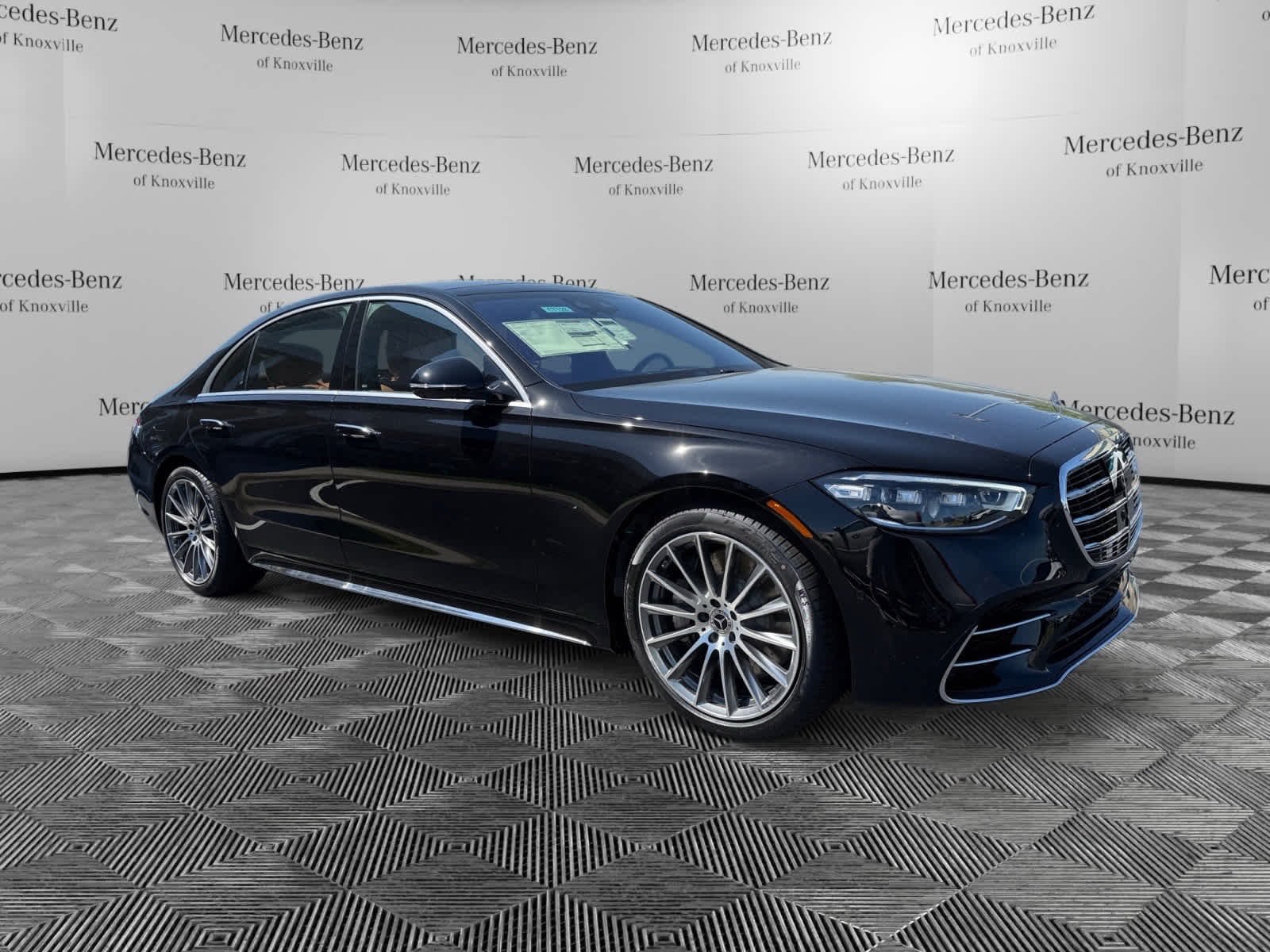 New 2026 Obsidian Black Metallic Mercedes-Benz S 580 image 7