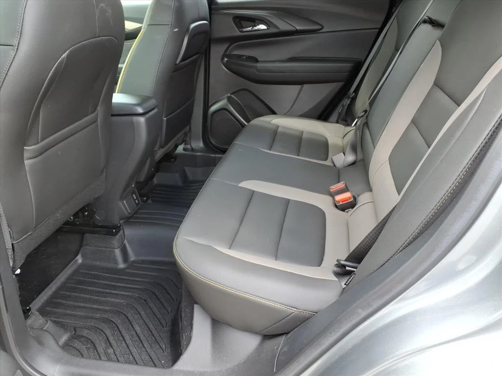 Used 2024 Sterling Gray Metallic Chevrolet ACTIV image 10