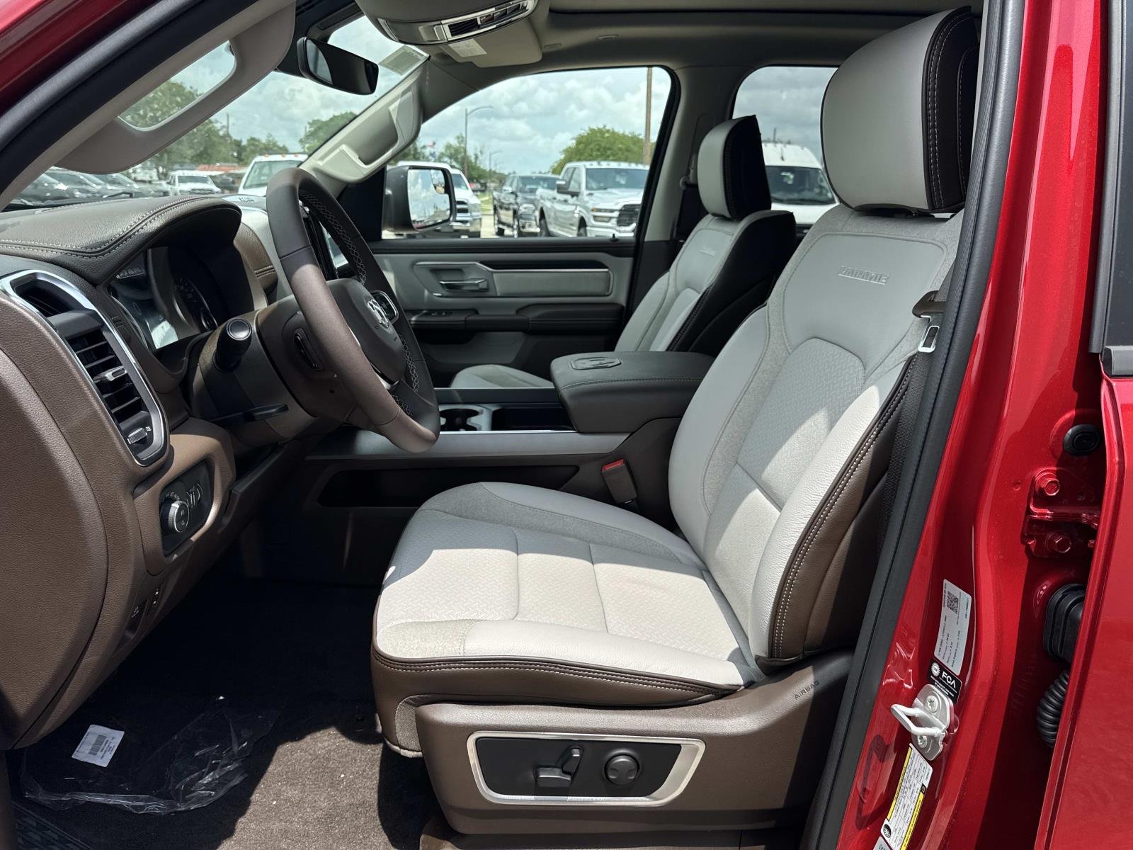 New 2026 Molten Red Pearl-Coat Exterior Paint RAM Laramie image 9