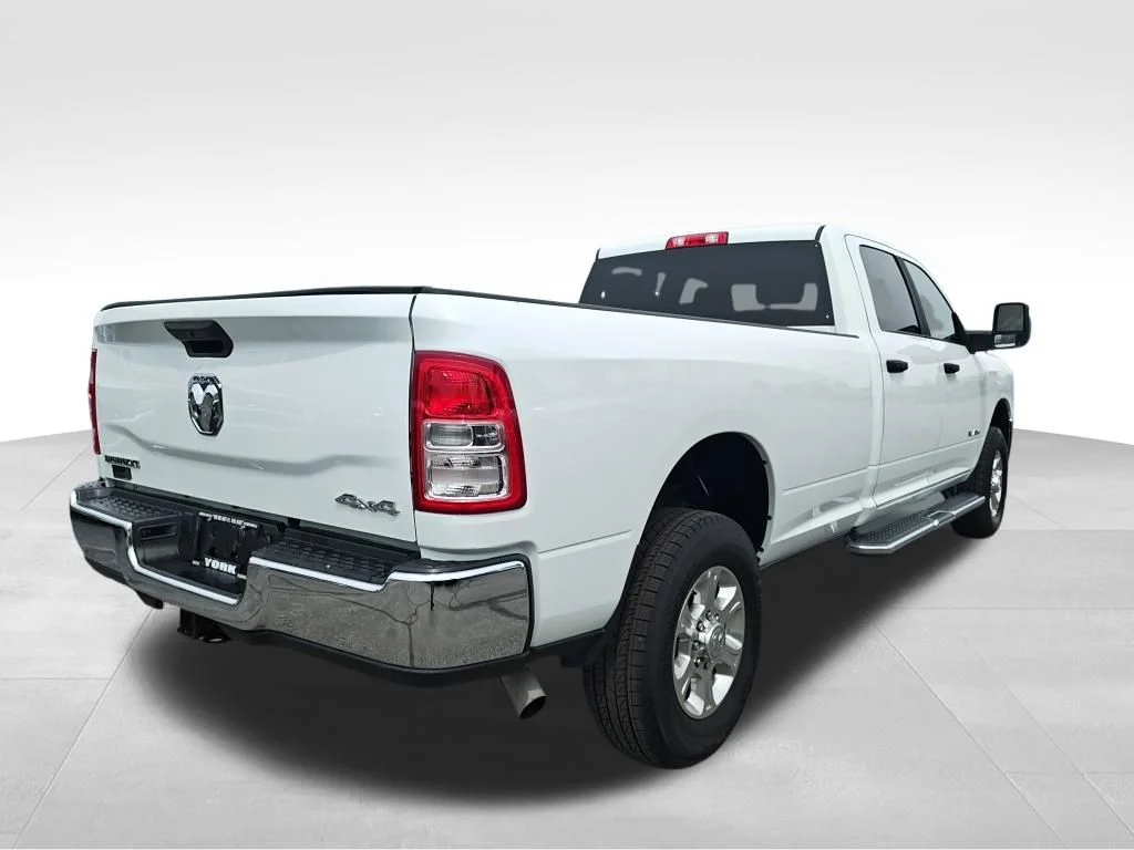 Used 2024 White Ram Big Horn image 5