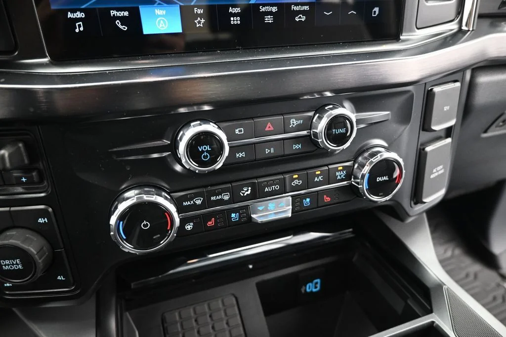 New 2026 Oxford White Ford Lariat image 16