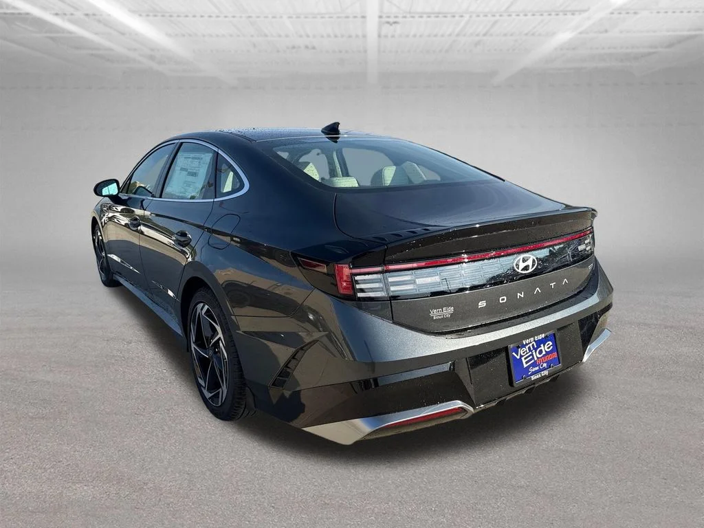 New 2026 Gray Hyundai SEL Sport image 3