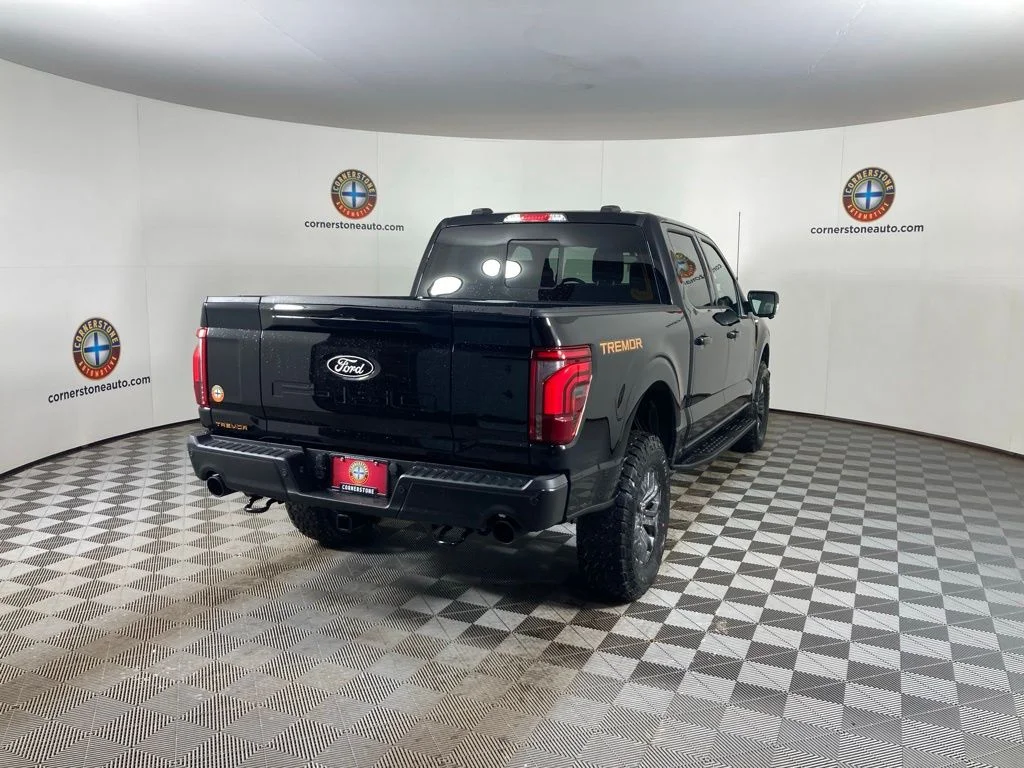 New 2025 Agate Black Metallic Ford Tremor® image 19