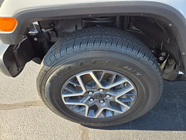 Used 2026 White Jeep Sahara image 23
