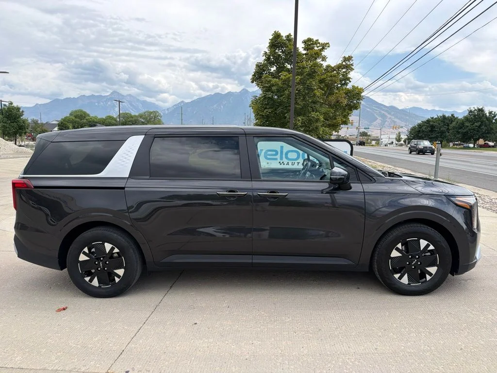 Used 2026 Gray Kia LXS image 2