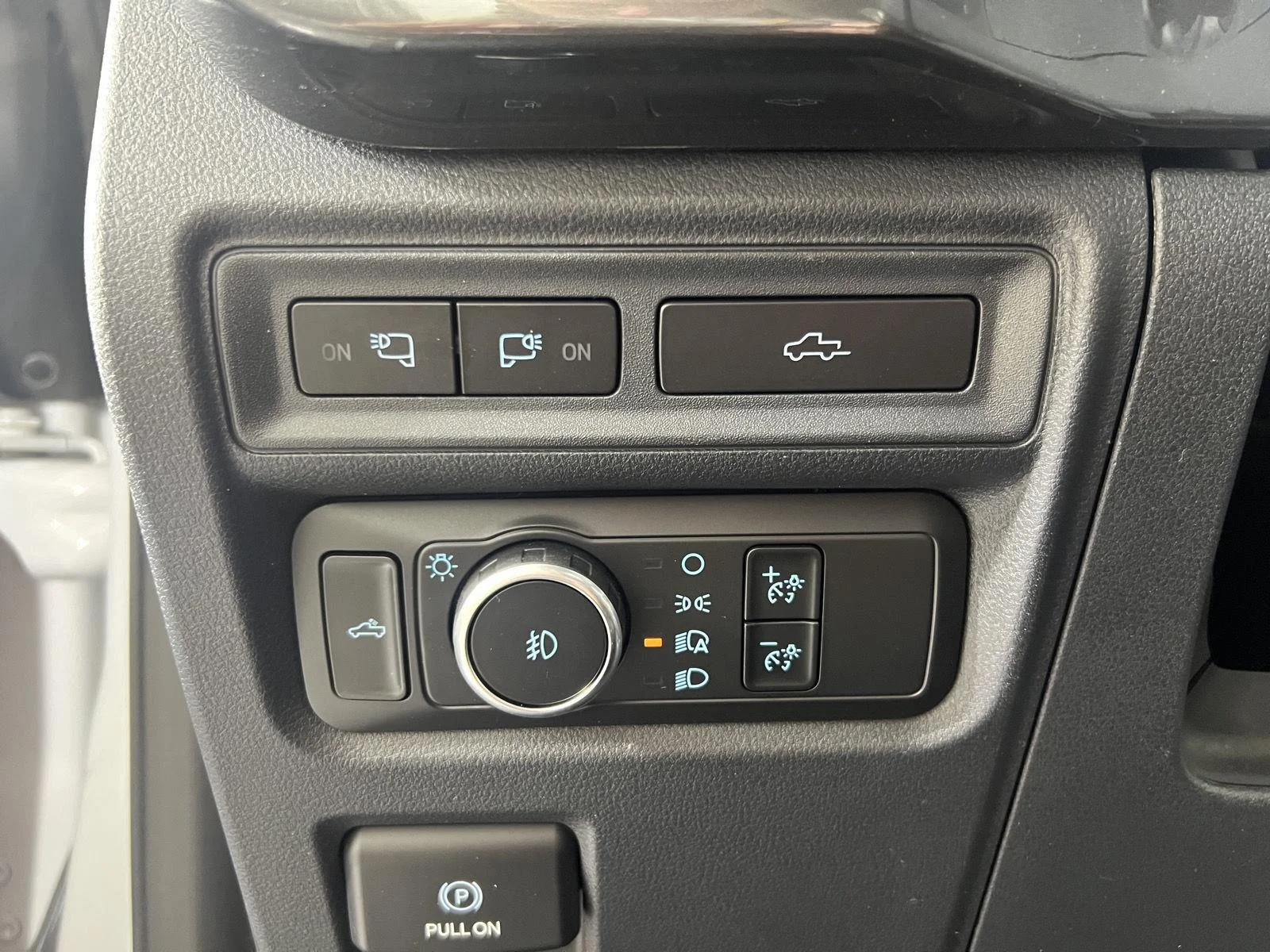 Used 2021 Space White Ford XLT image 16
