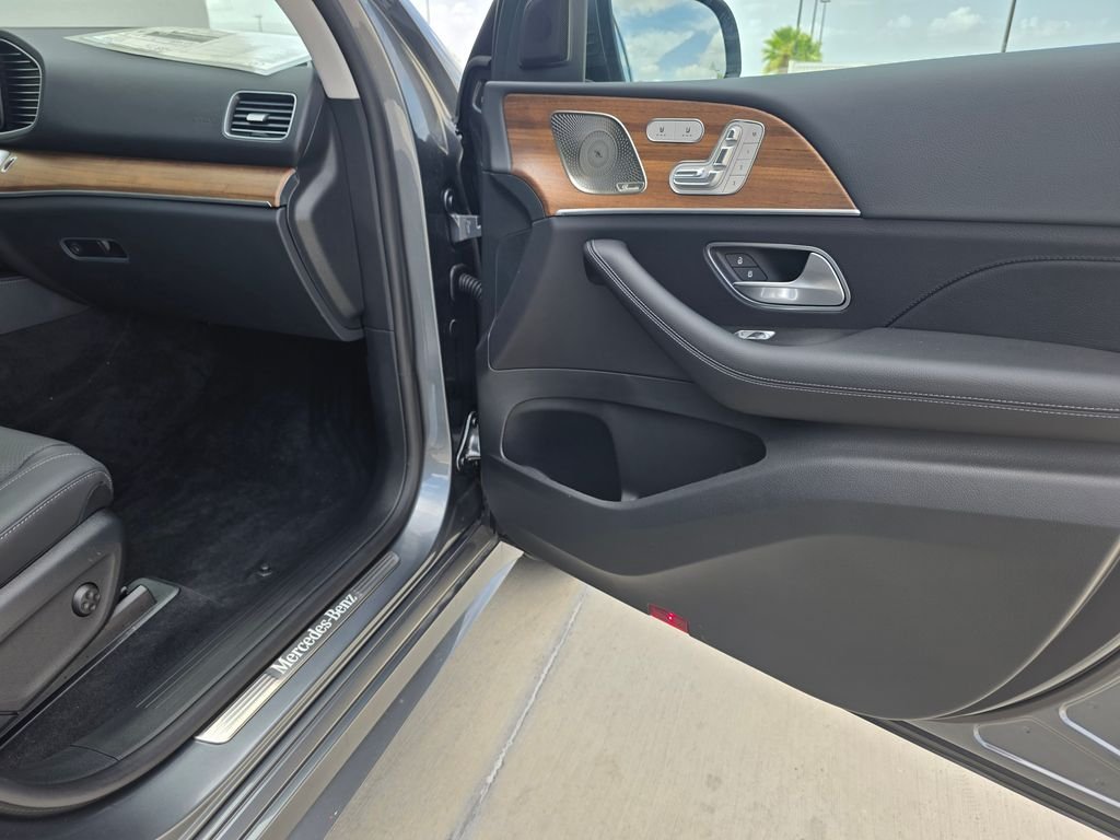 New 2026 Selenite Grey Metallic Mercedes-Benz GLE 350 image 17