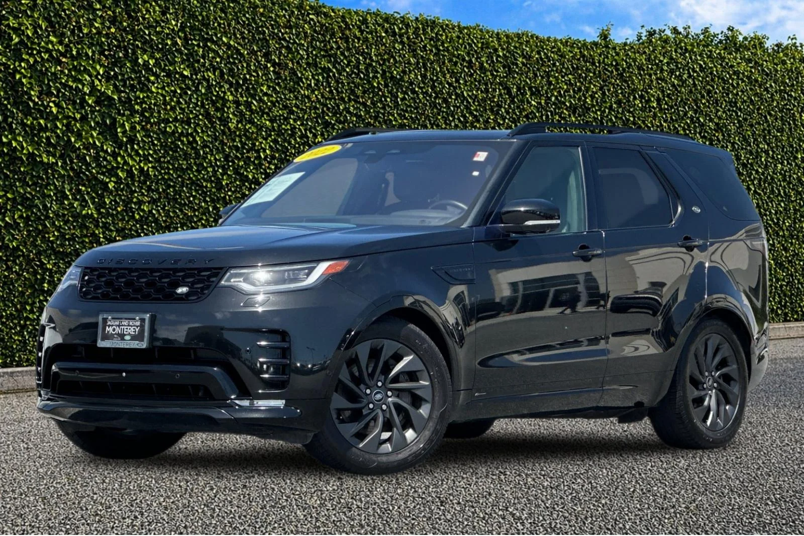 Used 2022 Santorini Black Metallic Land Rover S R-Dynamic image 8