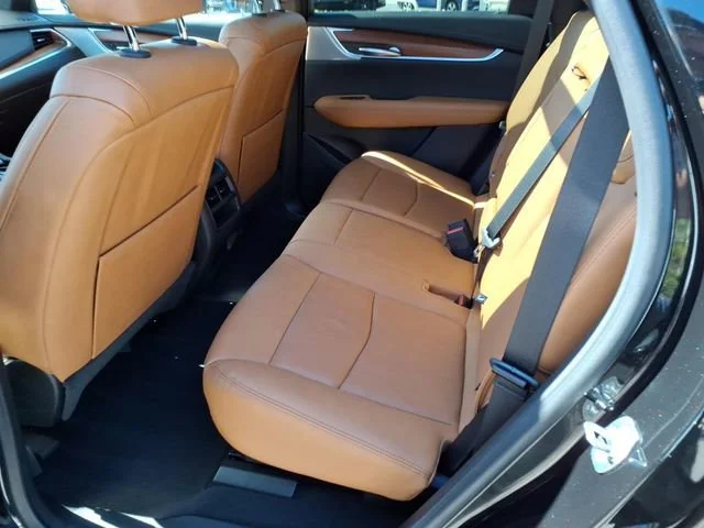 Used 2025 Stellar Black Metallic Cadillac Premium Luxury image 8