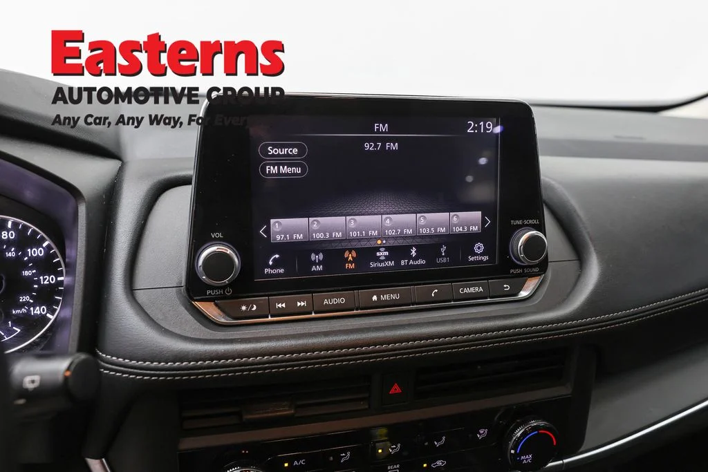 Used 2024 Gray Nissan S image 19