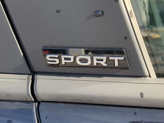 2025 Volkswagen Jetta Sport - Photo 10