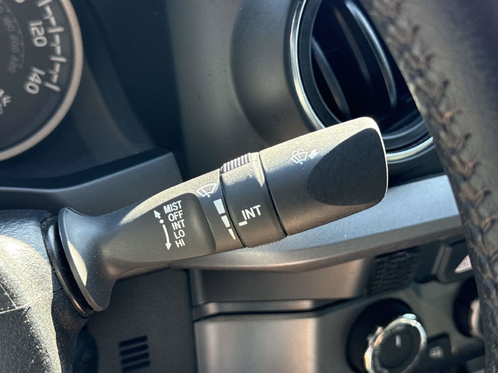 Used 2022  Toyota SR image 37