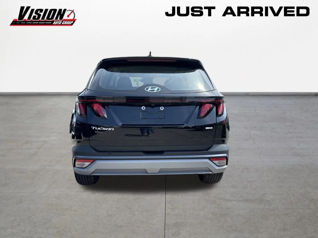 New 2026 Black Hyundai SE image 5