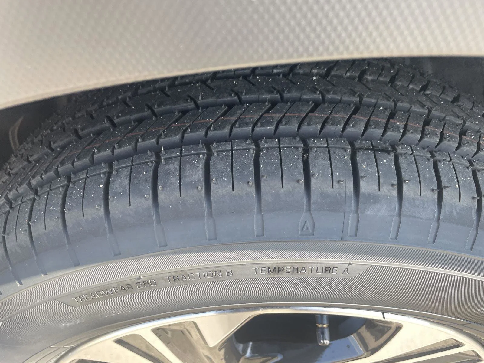 New 2026 Magnetite Gray Metallic Subaru Premium image 31
