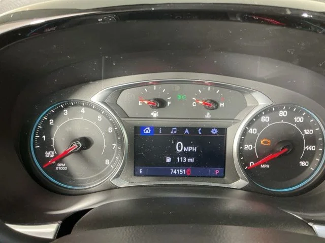Used 2020  Chevrolet RS image 19