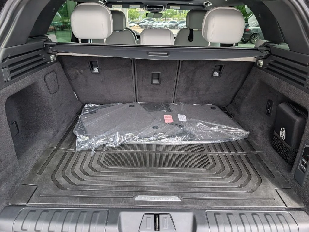 Certified Used 2025 Gray Land Rover SE image 21