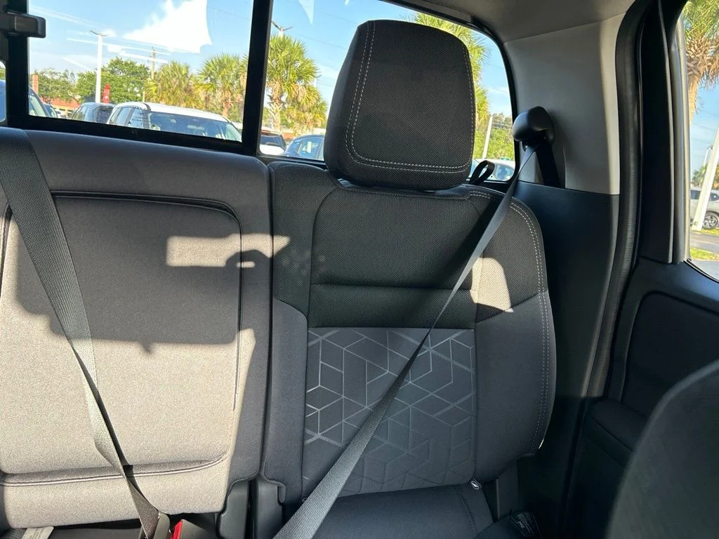 New 2026 Glacier White Nissan Crew Cab SV image 15