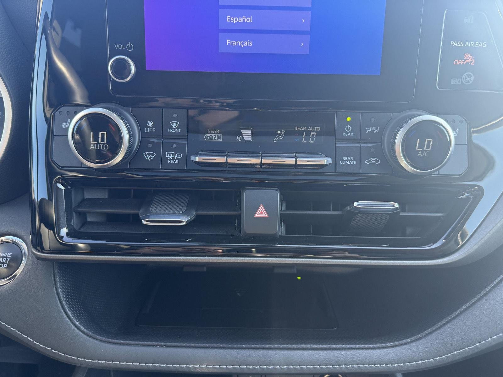 Used 2023 Wind Chill Pearl Toyota XLE image 30