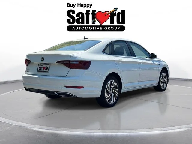 Used 2021 White Volkswagen SEL Premium image 9