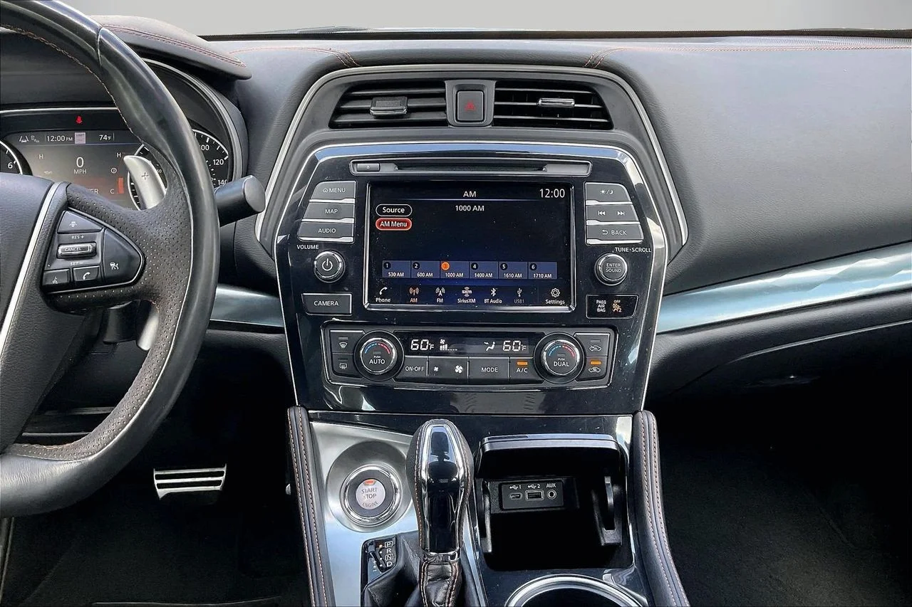 Certified Used 2021 Gray Nissan SR image 12