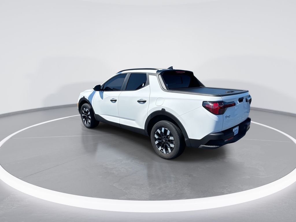 Used 2025 White Hyundai SEL image 6