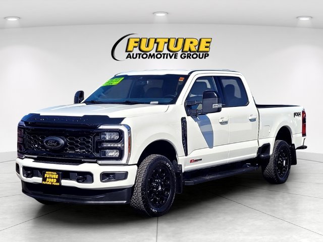 Used 2025  Ford Lariat image 8