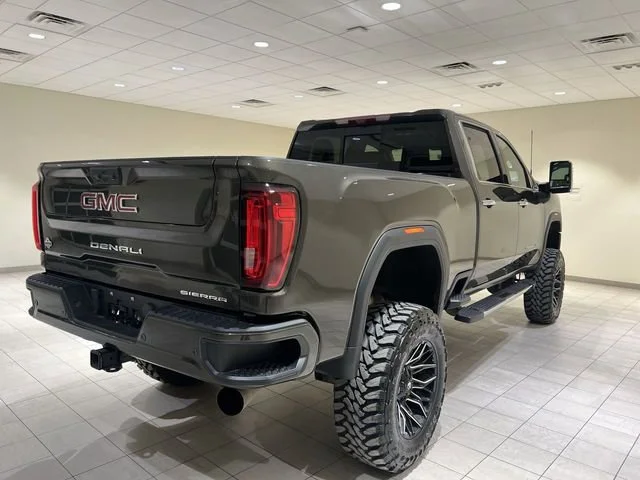 Used 2023 Forest Metallic GMC Denali image 5