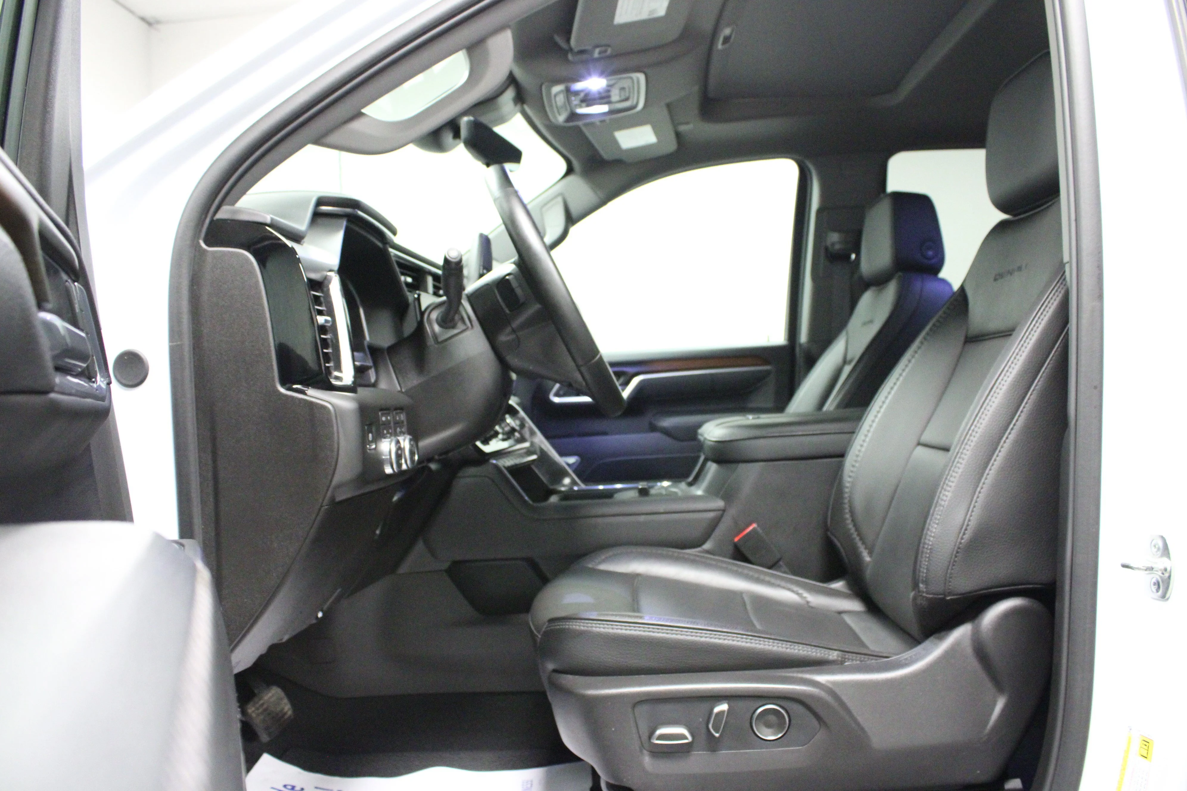 Used 2026 Glacier White Tricoat GMC Denali image 12