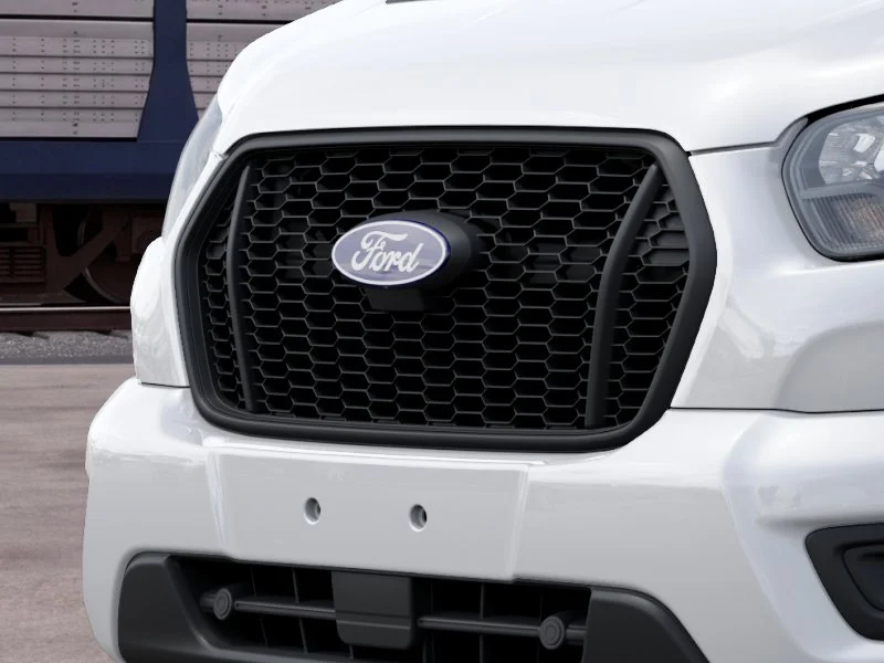 New 2027 Oxford White Ford Passenger Van XL image 38