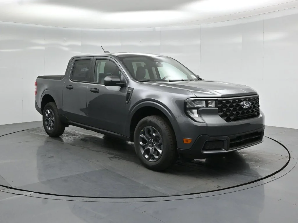 New 2026 Carbonized Gray Metallic Ford XLT image 52