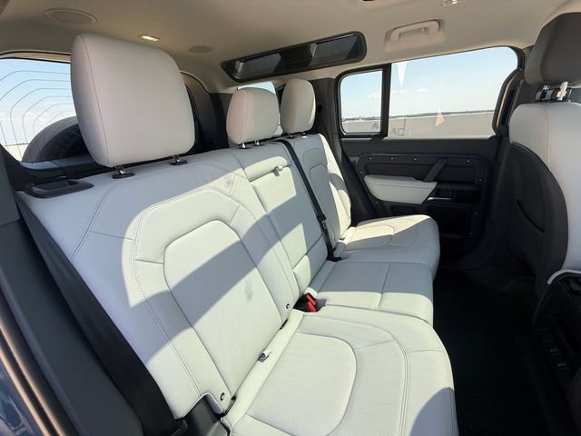 Certified Used 2026 Blue Land Rover X-Dynamic SE image 17