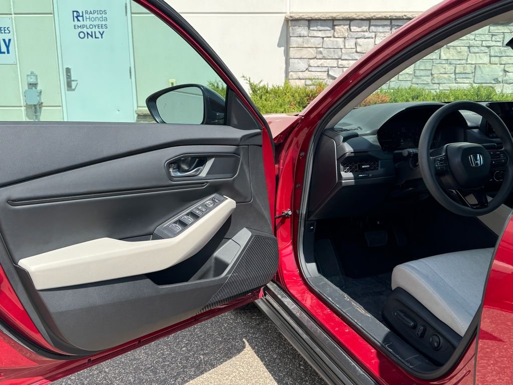 2025 Honda Accord SE - Photo 16