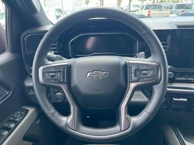 Used 2025 Black Chevrolet ZR2 image 17