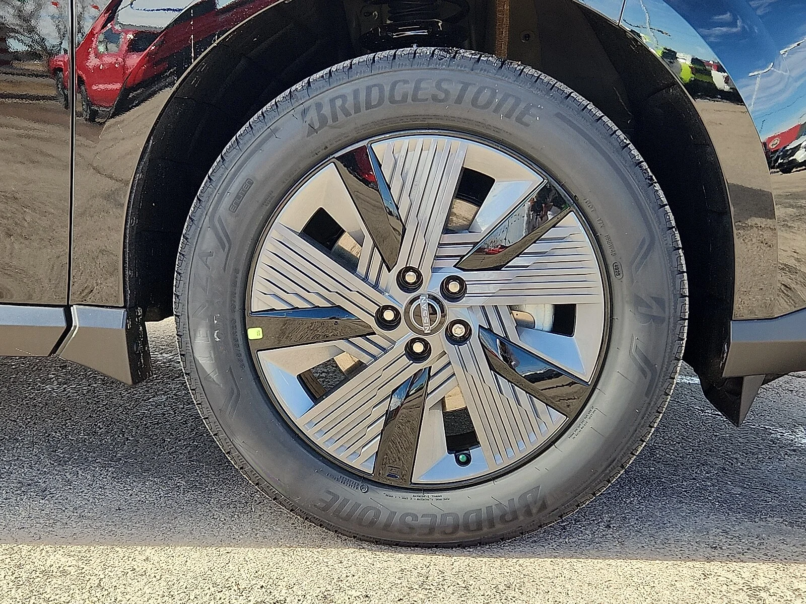 New 2026 KH3 Super Blac Nissan SL All-Wheel Drive image 7