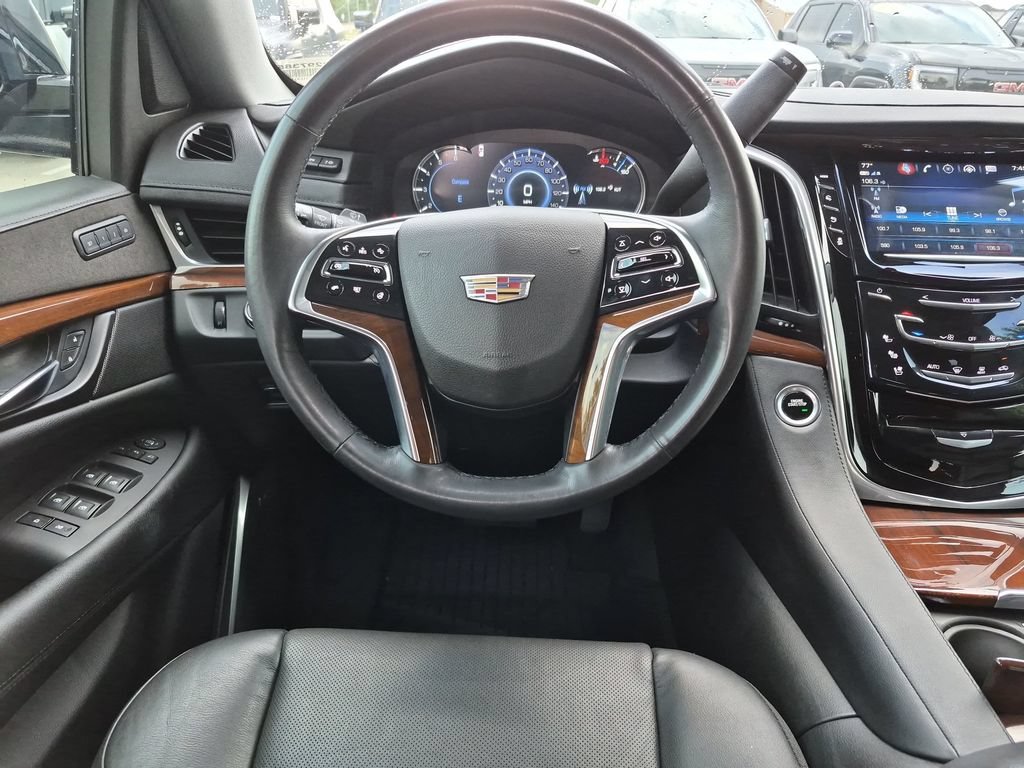 Used 2020 BLACK RAVEN Cadillac Premium Luxury image 34