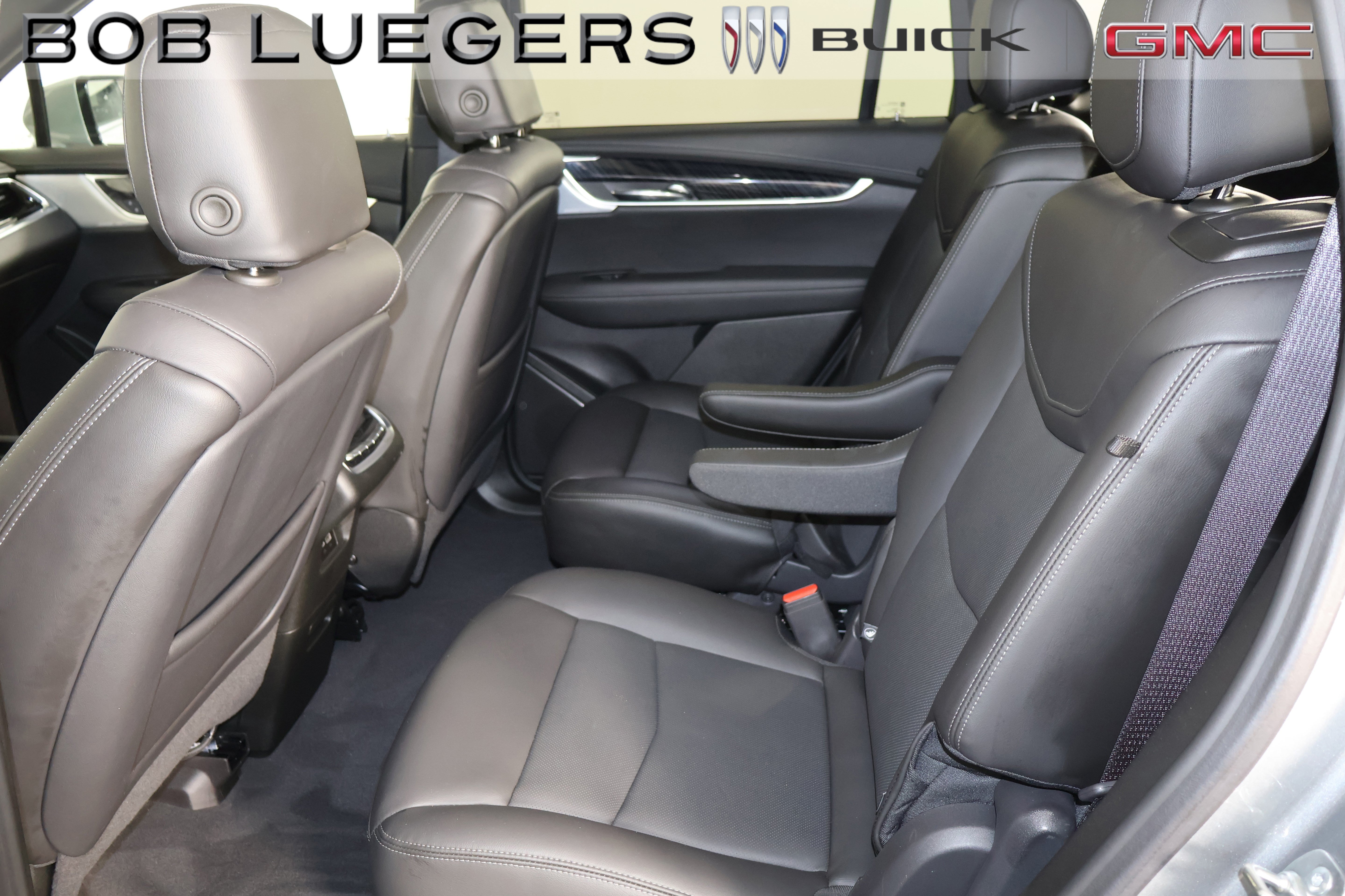 2025 Cadillac XT6 Premium Luxury - Photo 12