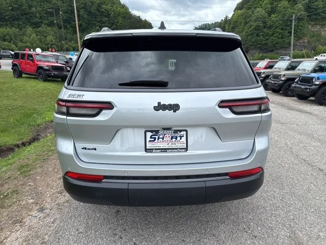 New 2026 Silver Jeep Laredo image 4
