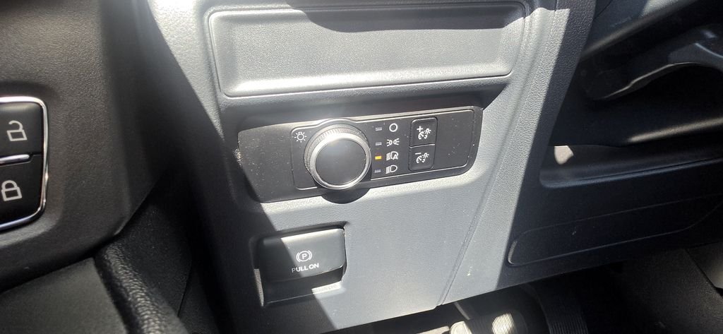 Used 2024 Gray Metallic Ford XLT image 14