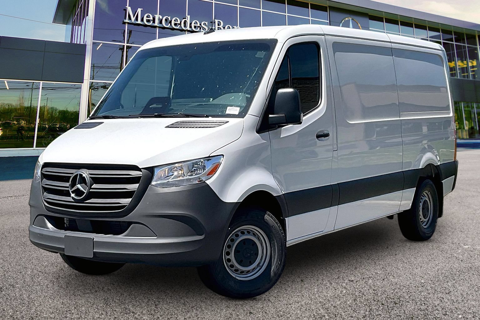 New 2026 Arctic White Mercedes-Benz Cargo 144 WB image 13